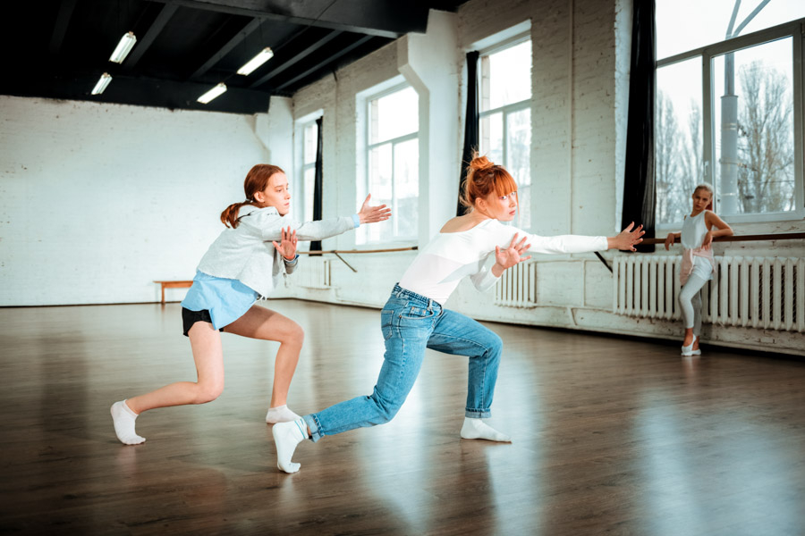 MB_PO_17_Contemporary dance.jpg