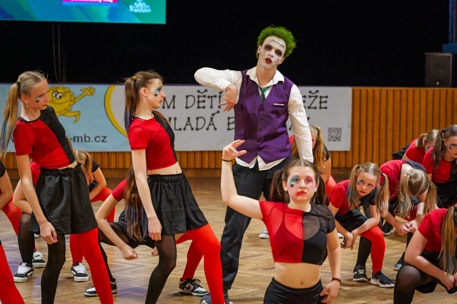 MB_PO_26_MTV Dance 1.jpg